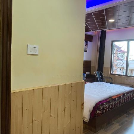 Valley Crown B&B Shimla Eksteriør bilde