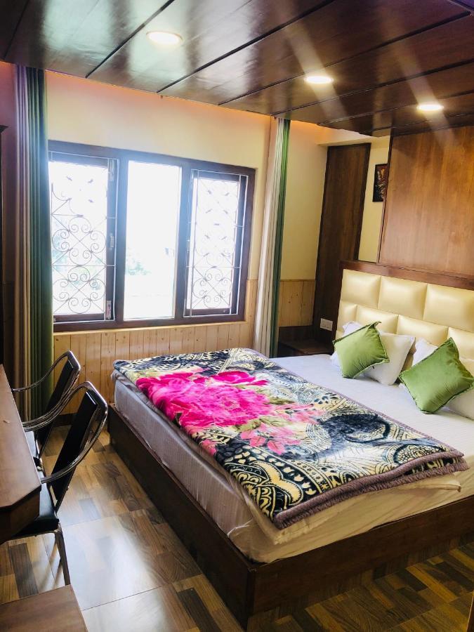 Valley Crown B&B Shimla Eksteriør bilde