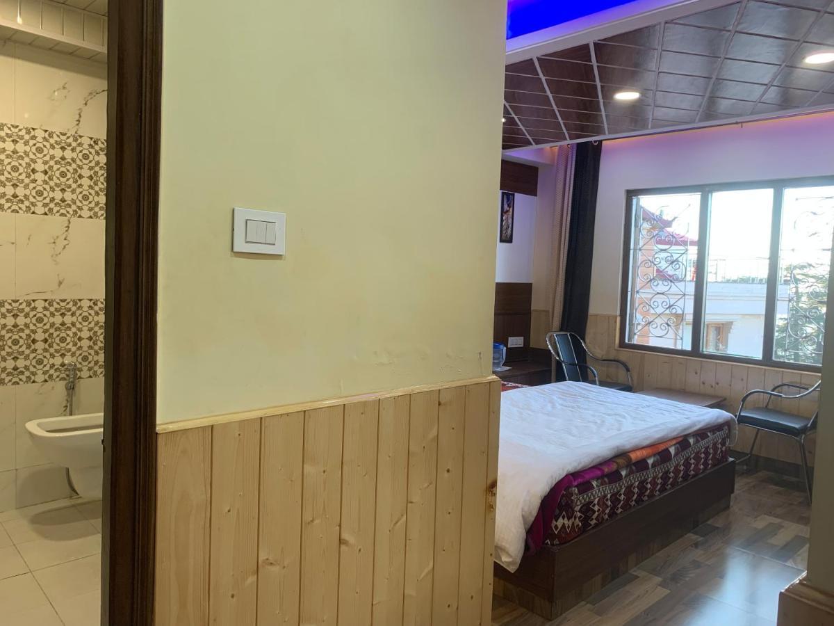 Valley Crown B&B Shimla Eksteriør bilde